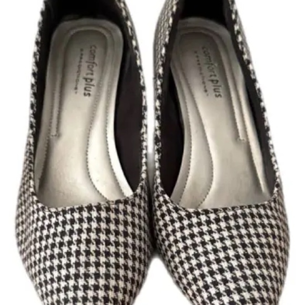Comfort Plus by Predictions Black and White Heels